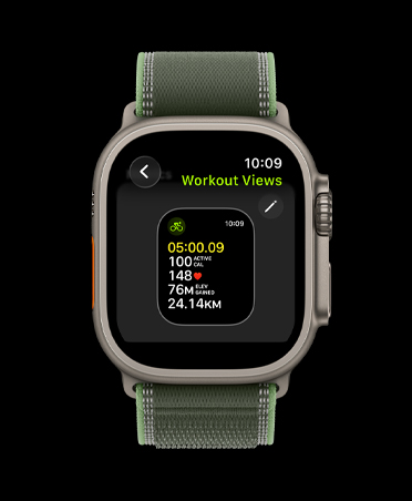 Apple Watch Ultra 3, titanium case, natural colour, edit workout views screen