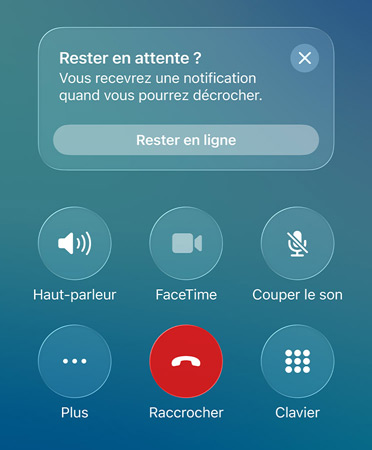 App Téléphone affichant la fonctionnalité Assistance de mise en attente en cours d’utilisation
