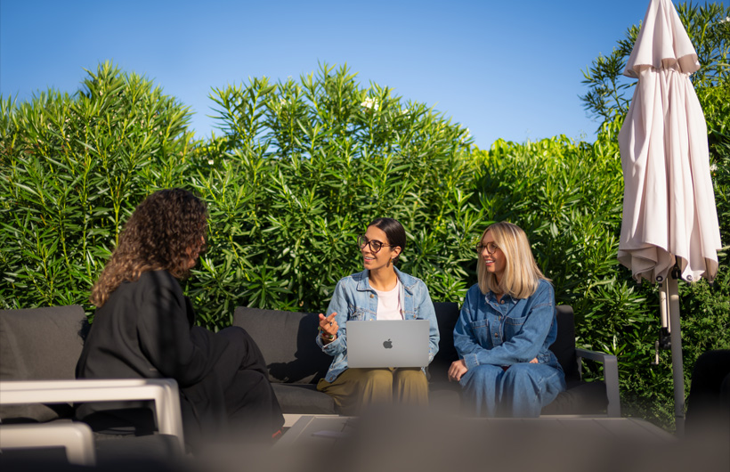 A long battery life makes Mac easy to use wherever, whenever